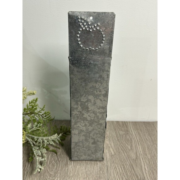 Primitive Galvanized Tin Wall Pocket Matchstick Holder Candle Box Apple Design - Picture 3 of 9